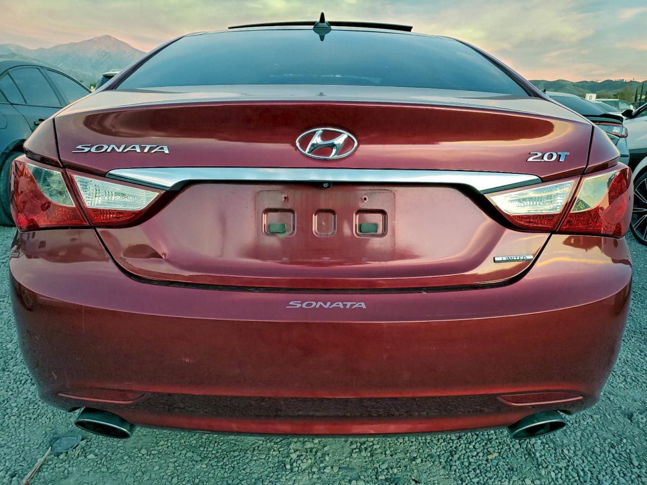 2012 HYUNDAI SONATA SE photo 6