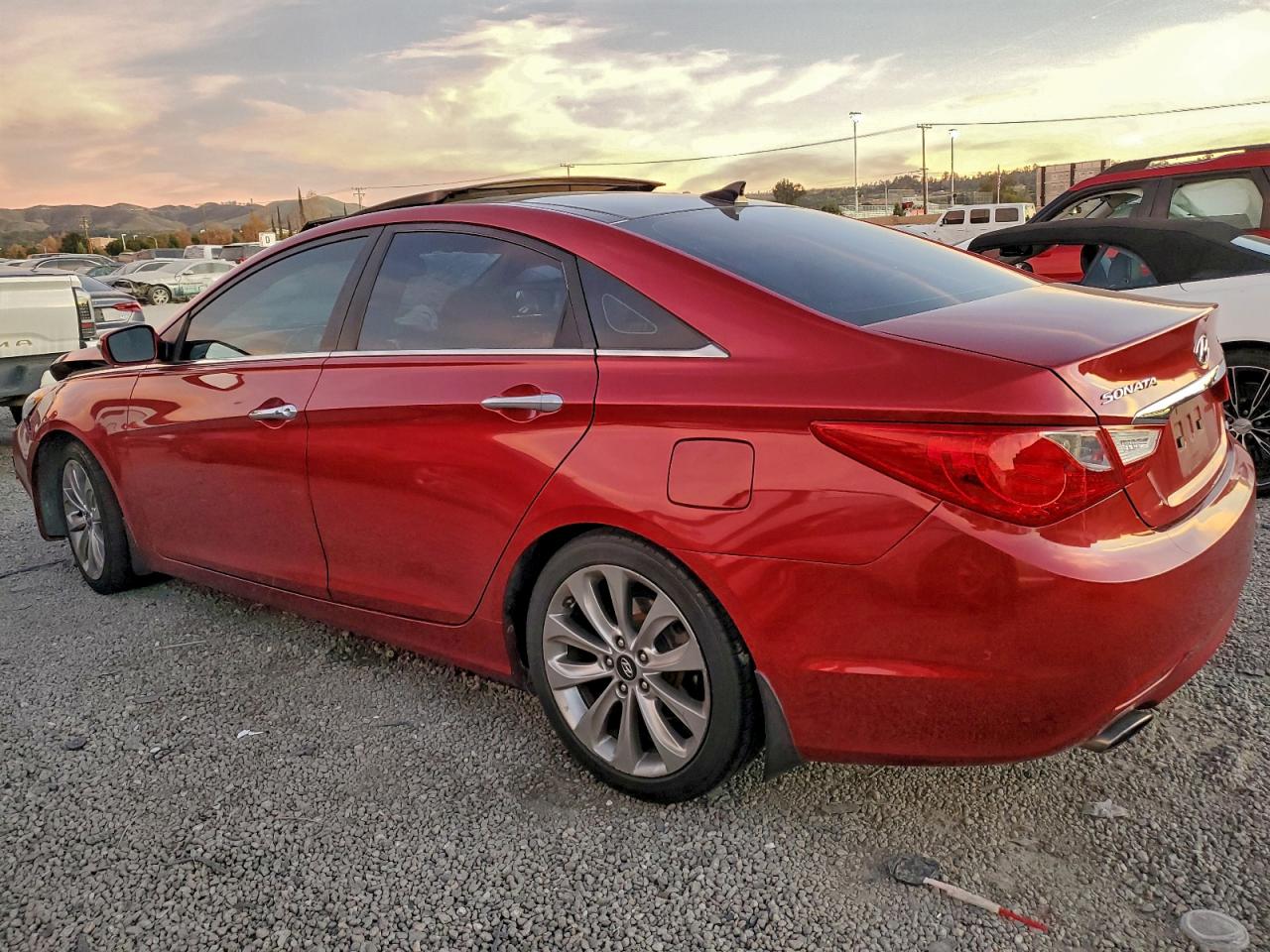 2012 HYUNDAI SONATA SE photo 2