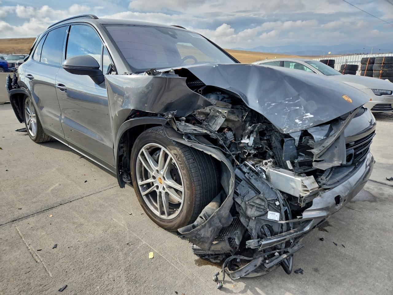 2019 PORSCHE CAYENNE S photo 7