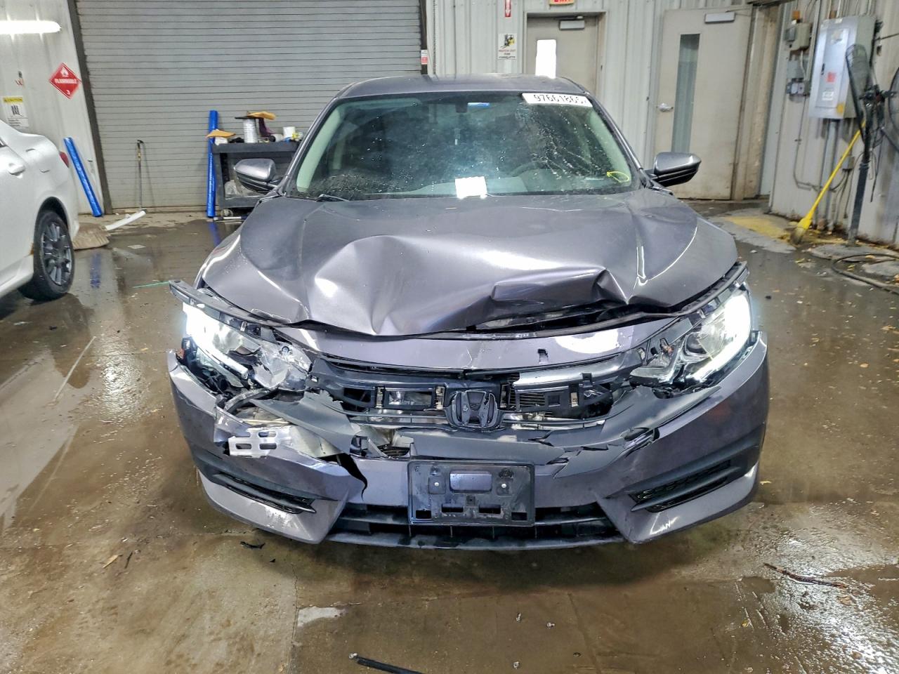 2016 HONDA CIVIC LX photo 9