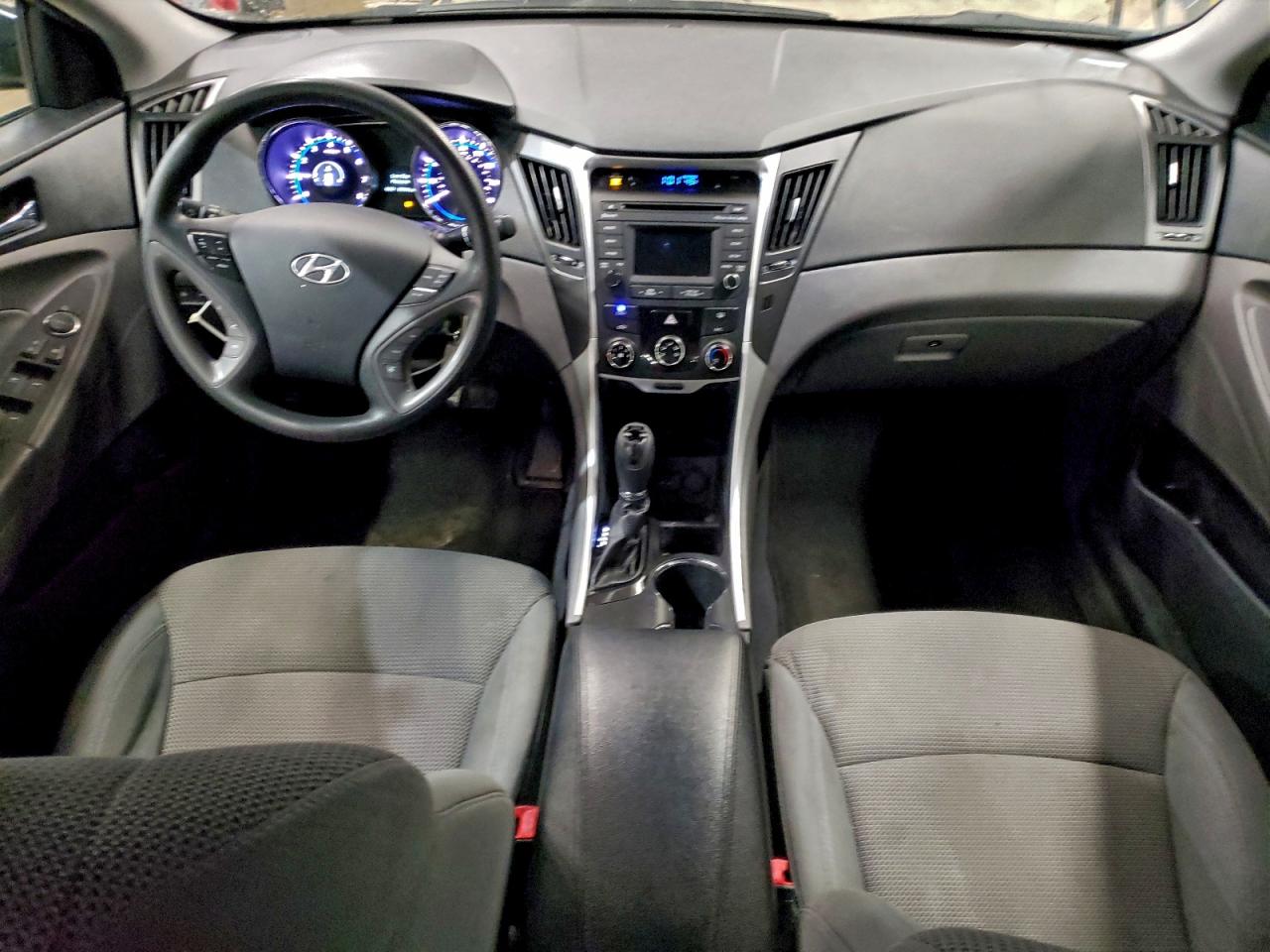2014 HYUNDAI SONATA GLS photo 8