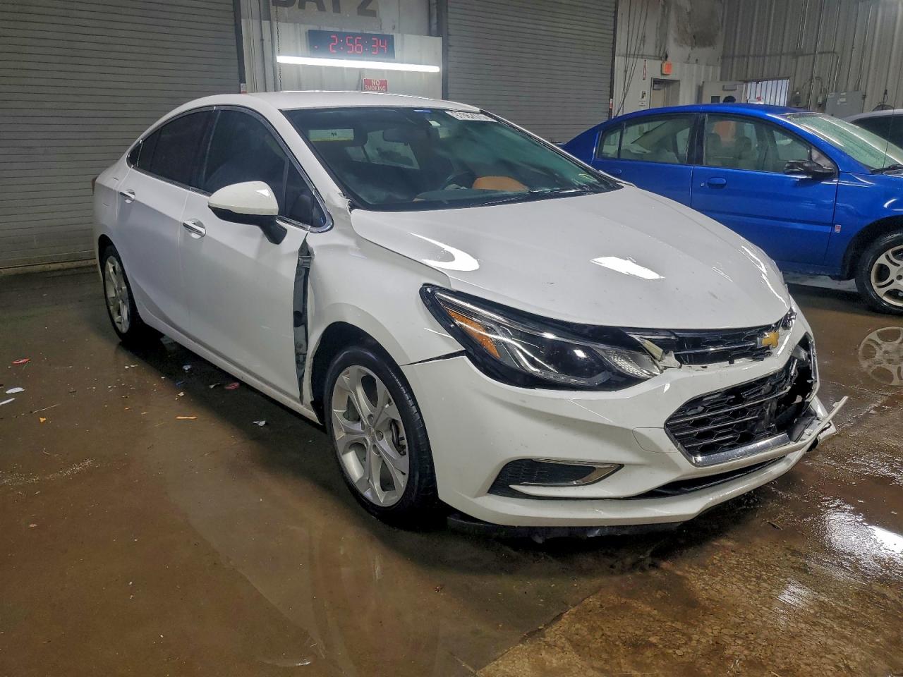 2016 CHEVROLET CRUZE PREMIER photo 4