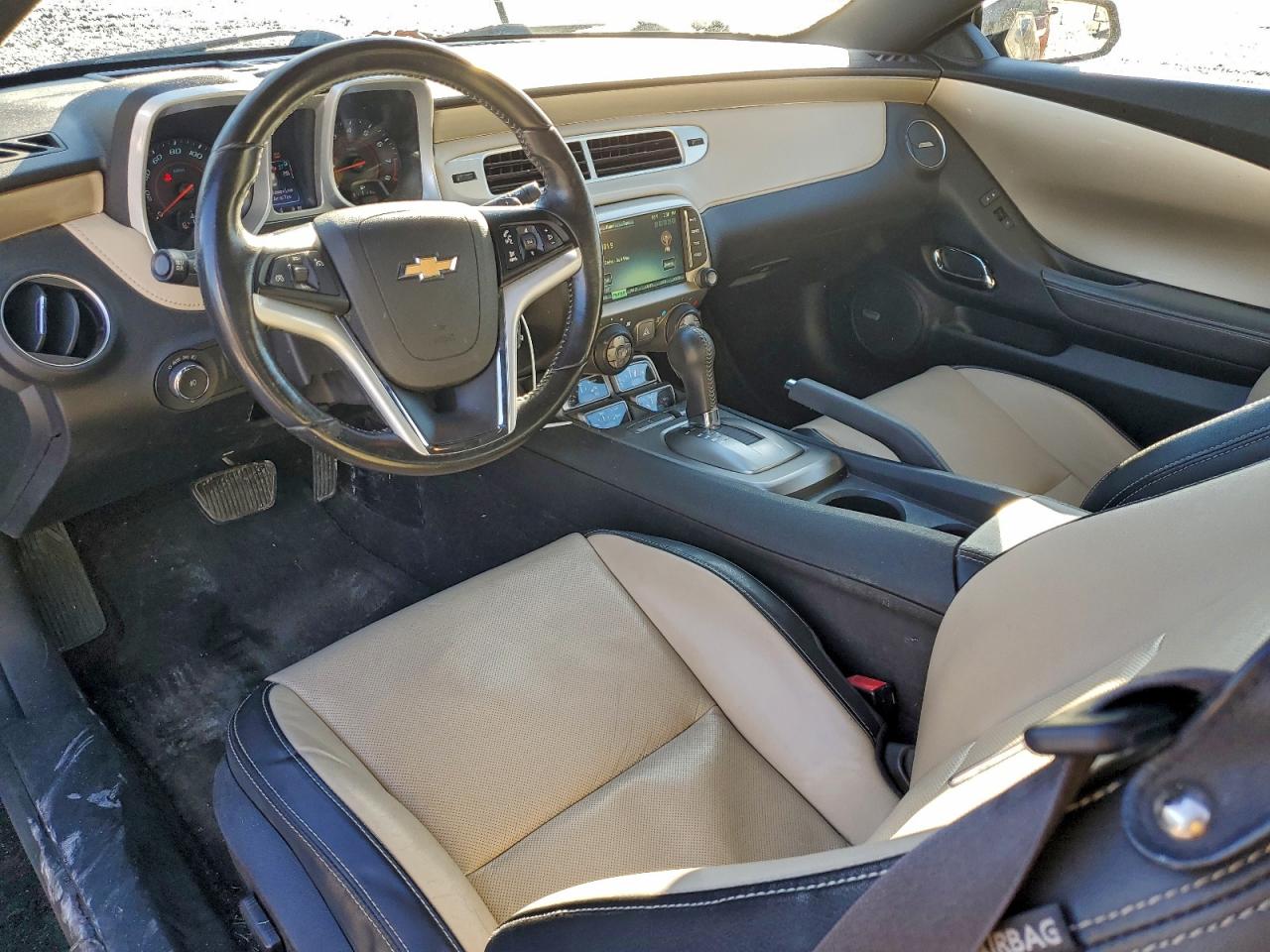 2015 CHEVROLET CAMARO LT photo 8
