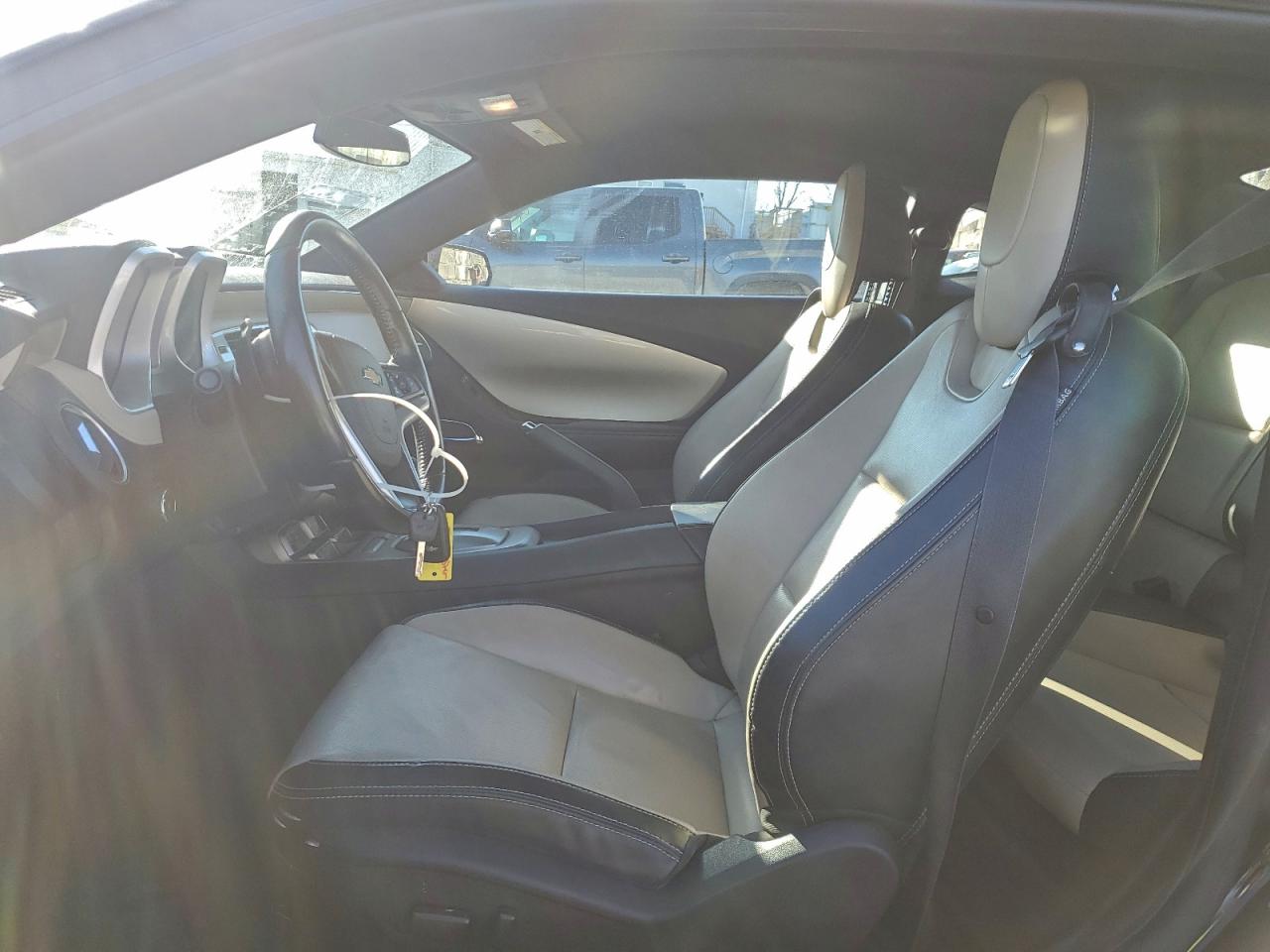 2015 CHEVROLET CAMARO LT photo 7