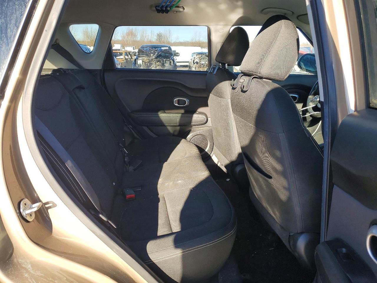 2015 KIA SOUL + photo 11