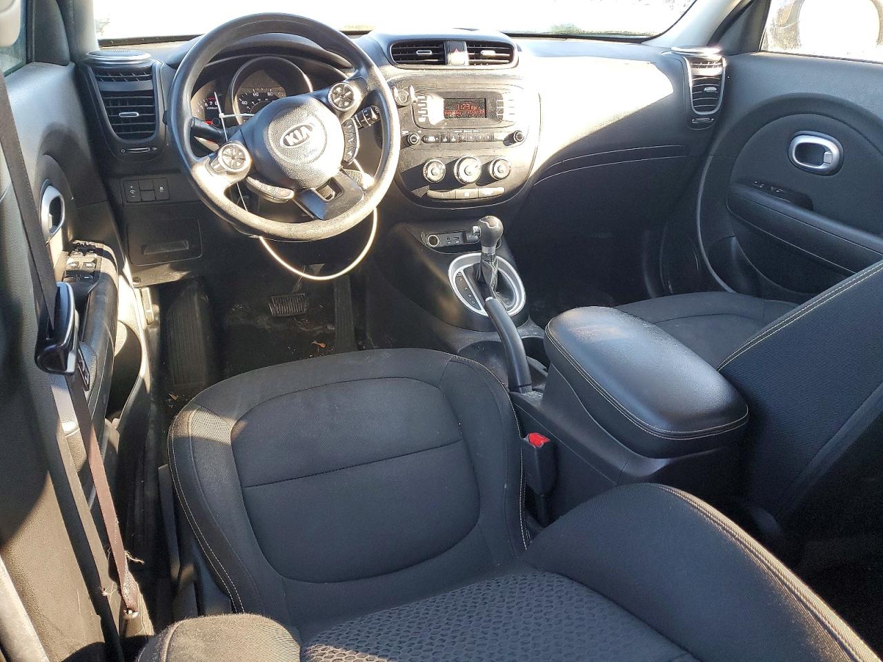 2015 KIA SOUL + photo 8