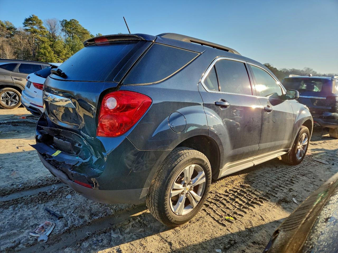 2015 CHEVROLET EQUINOX LT photo 3