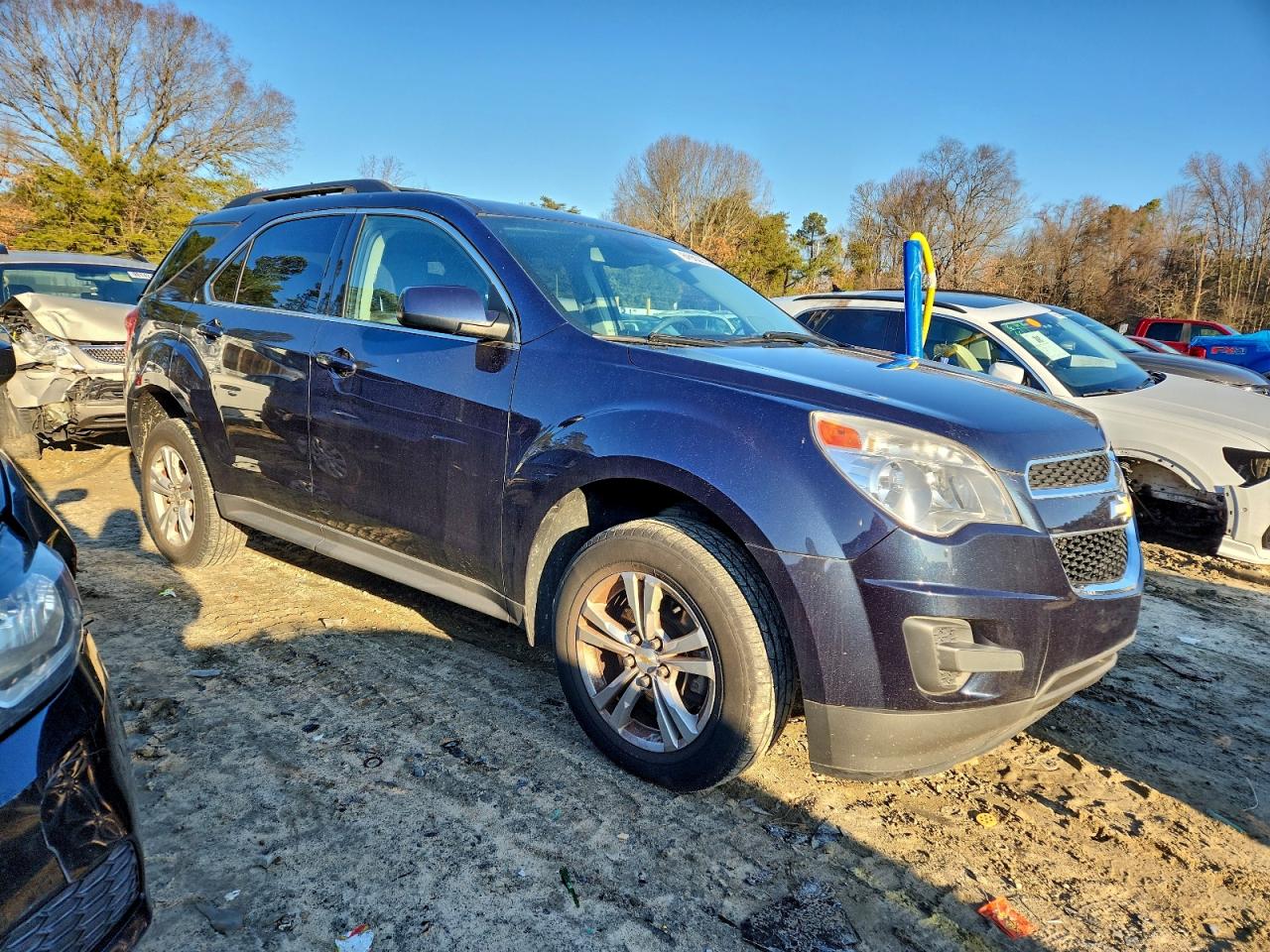 2015 CHEVROLET EQUINOX LT photo 4