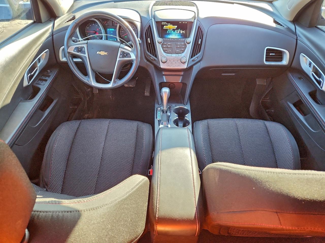 2015 CHEVROLET EQUINOX LT photo 8