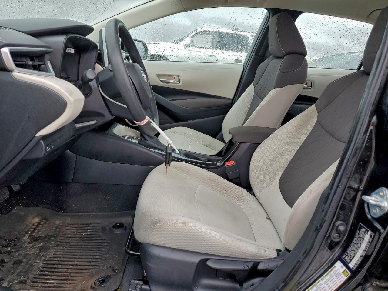 2020 TOYOTA COROLLA LE photo 7