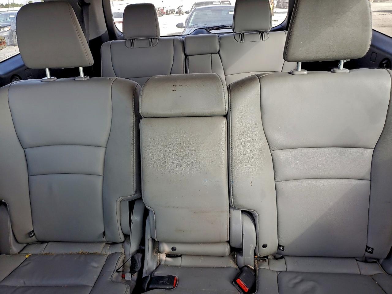 2016 HONDA PILOT EXL photo 10