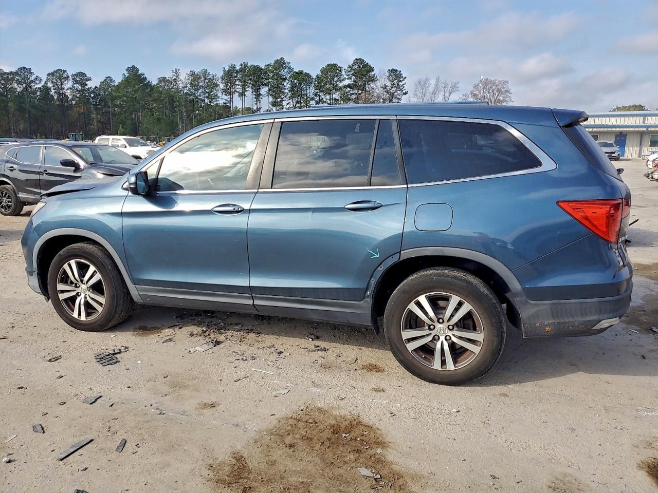 2016 HONDA PILOT EXL photo 2