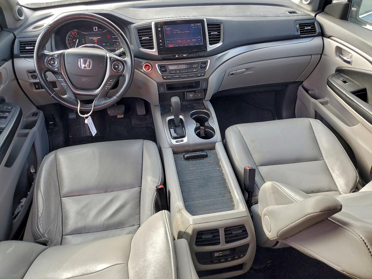 2016 HONDA PILOT EXL photo 8