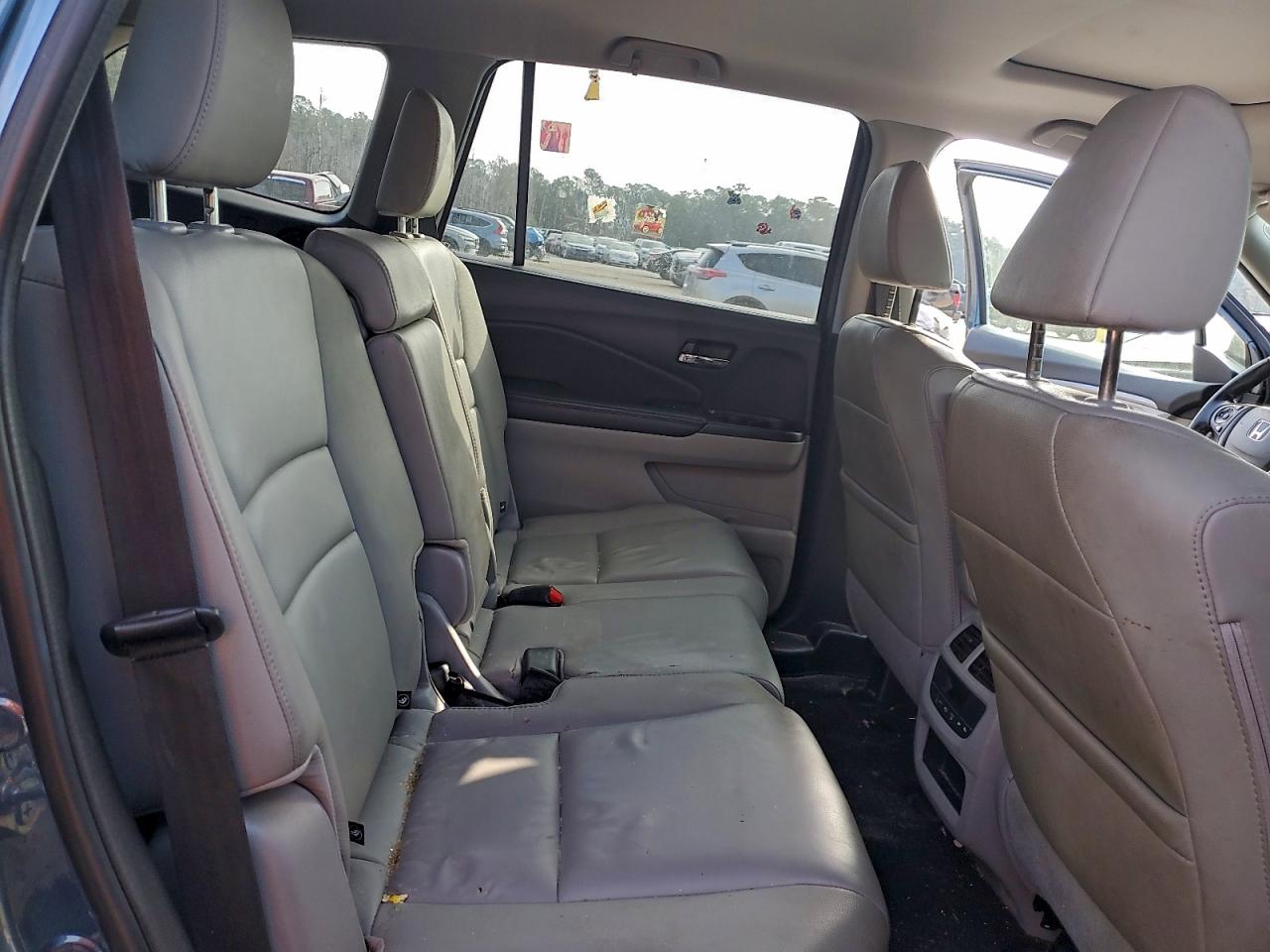 2016 HONDA PILOT EXL photo 11
