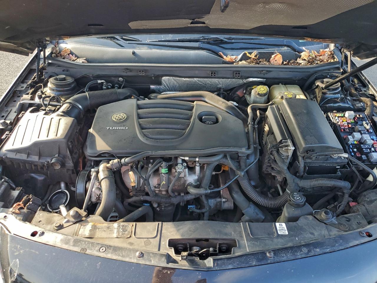 2011 BUICK REGAL CXL photo 11