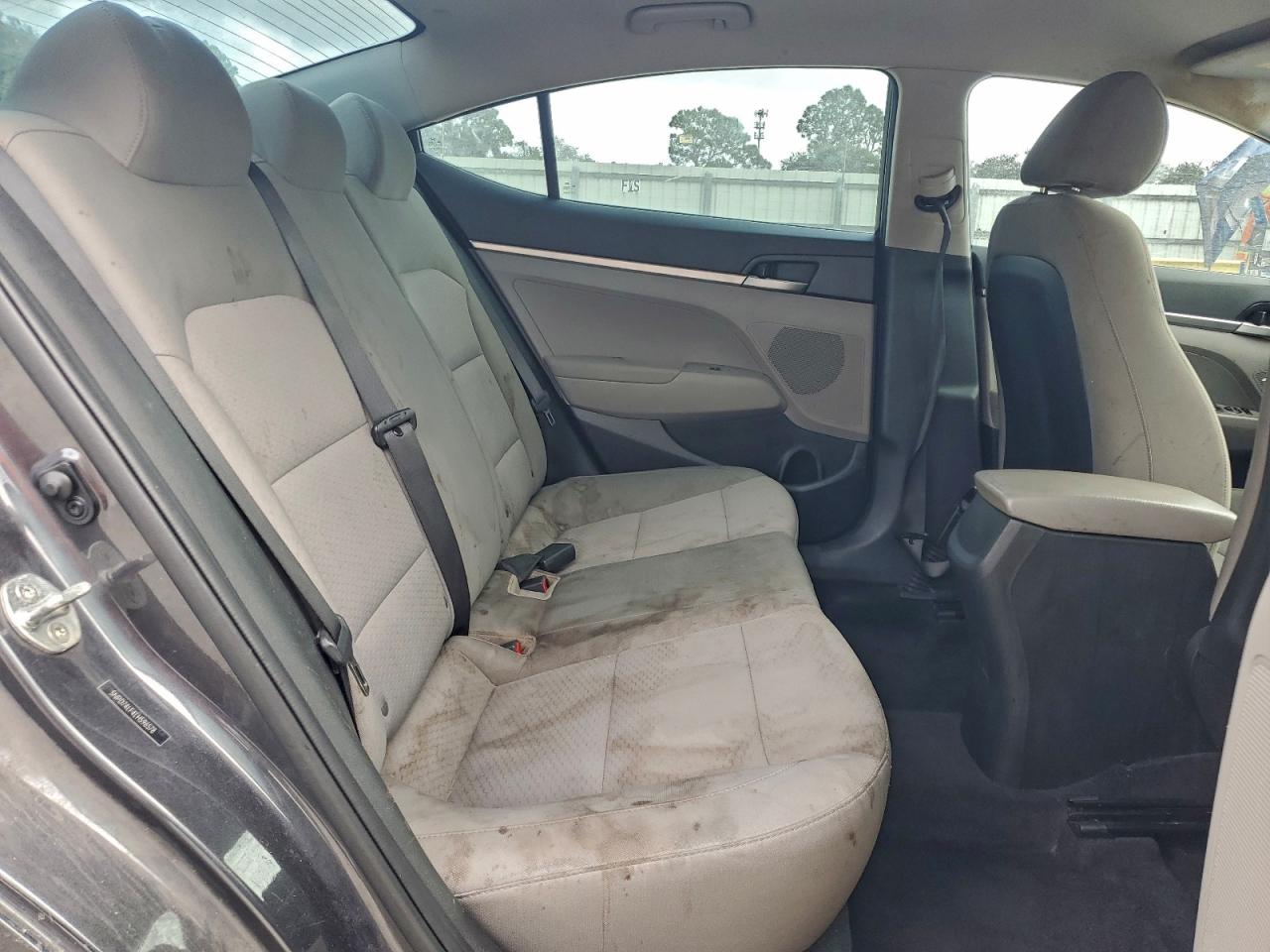 2020 HYUNDAI ELANTRA SE photo 10