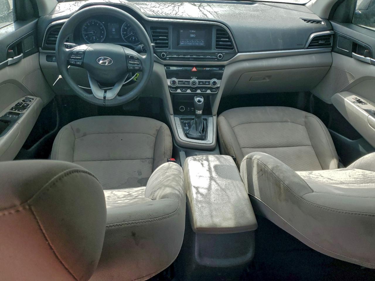 2020 HYUNDAI ELANTRA SE photo 8