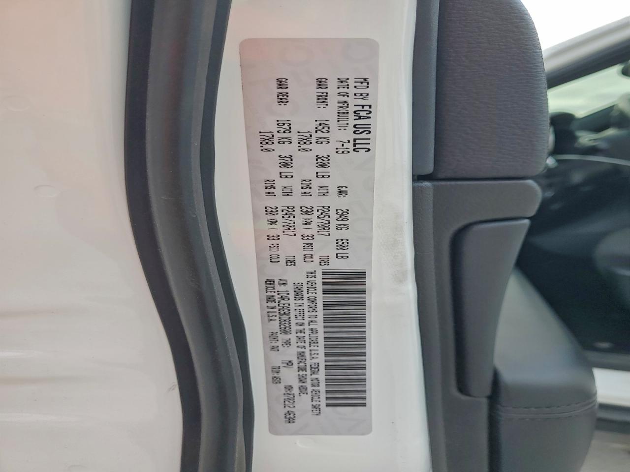 2019 JEEP GRAND CHEROKEE LAREDO photo 14