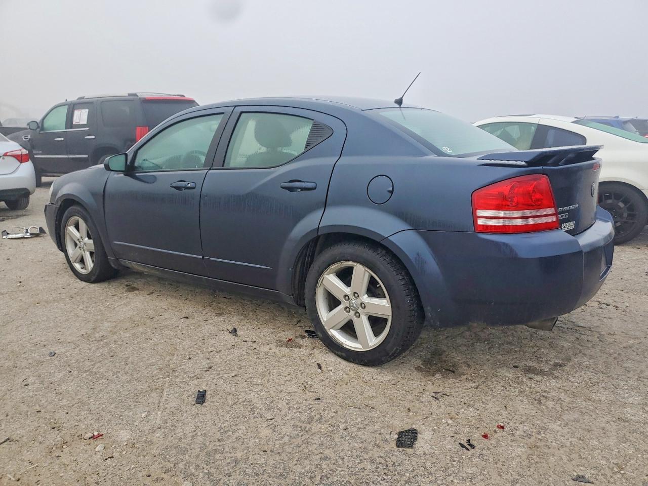 2008 DODGE AVENGER R/T photo 2