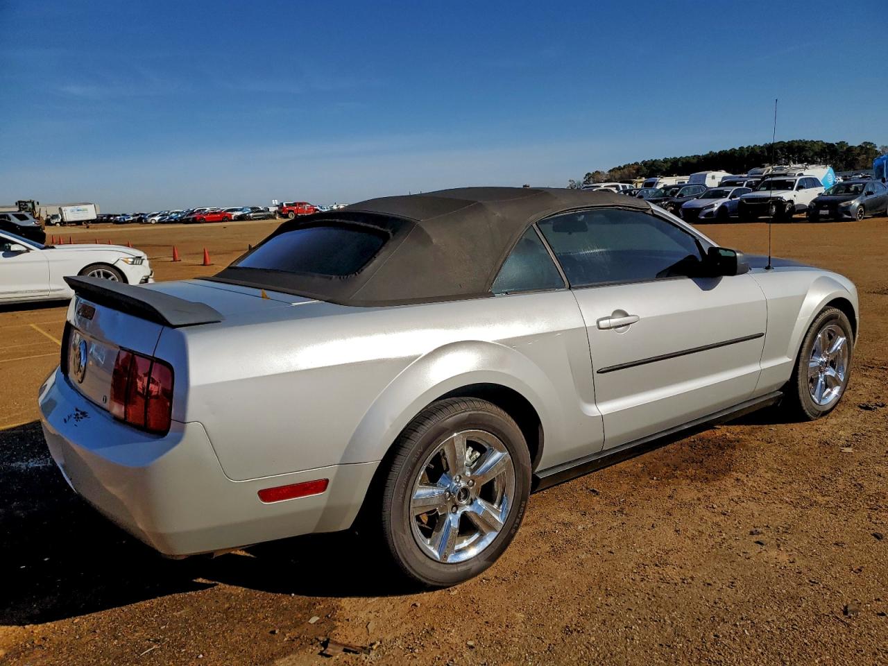 2007 FORD MUSTANG photo 3