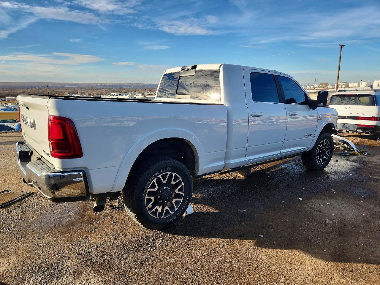 2025 RAM 2500 LIMITED photo 3