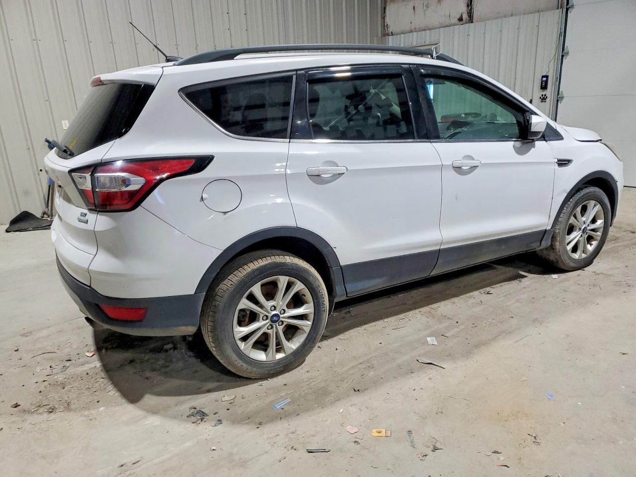 2018 FORD ESCAPE SE photo 3