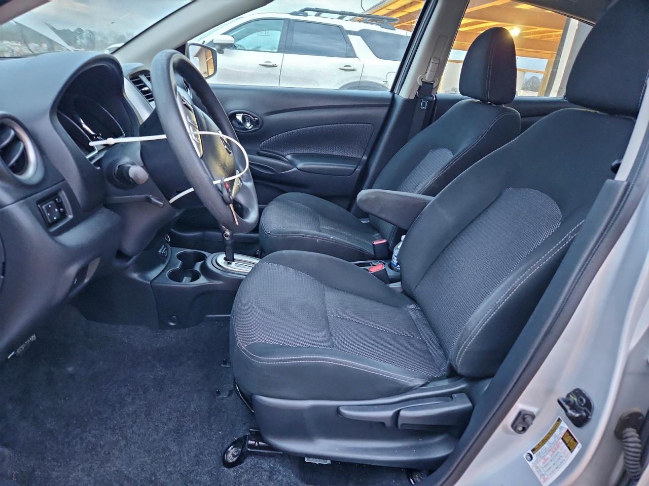 2018 NISSAN VERSA S photo 7