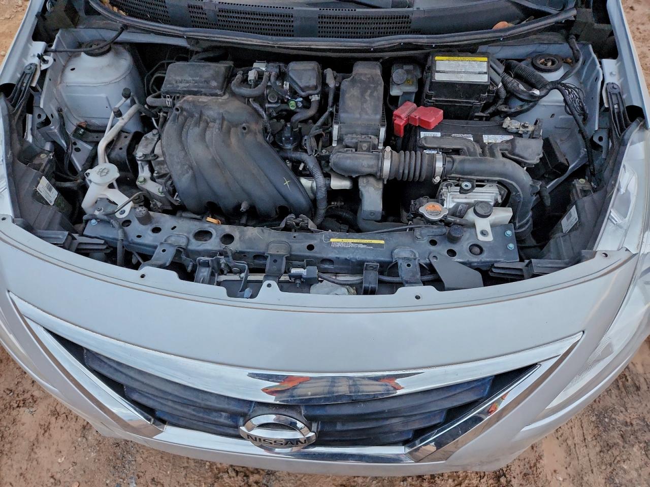 2018 NISSAN VERSA S photo 11