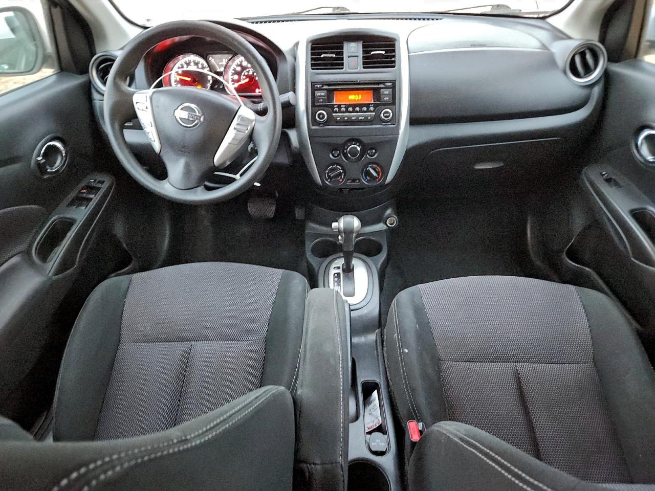 2018 NISSAN VERSA S photo 8
