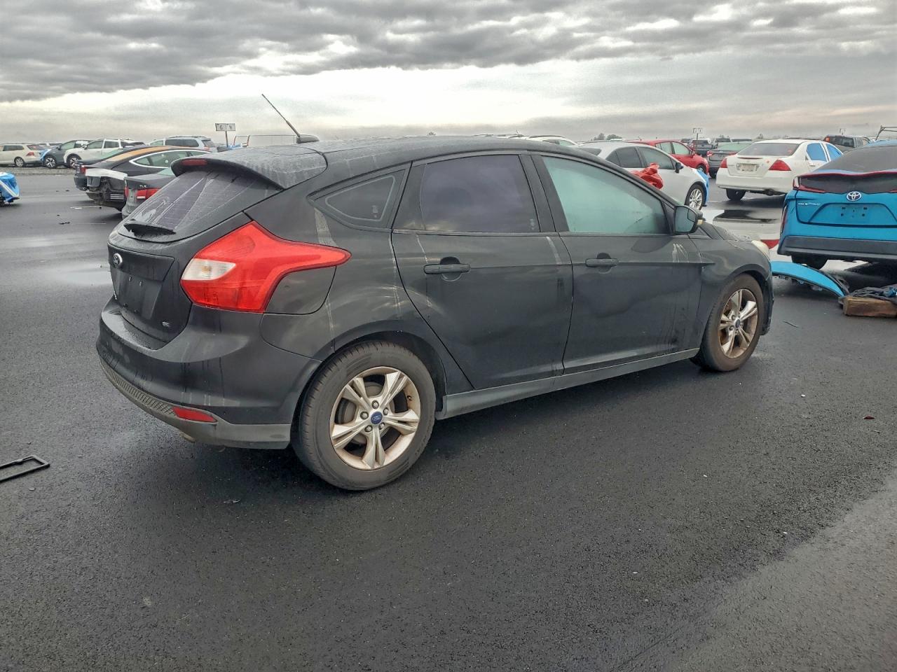 2014 FORD FOCUS SE photo 3