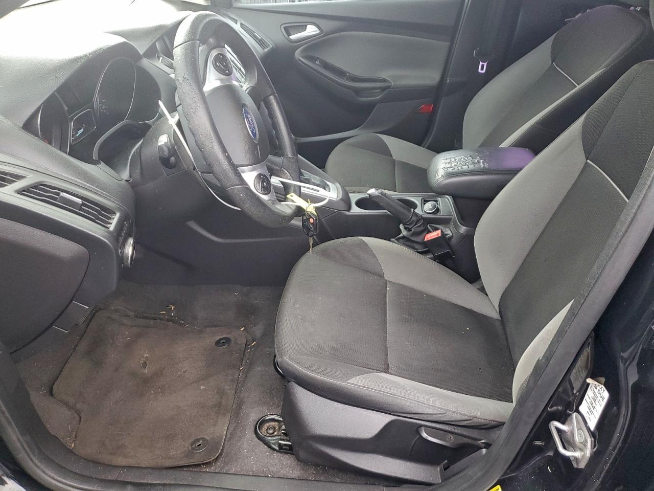 2014 FORD FOCUS SE photo 7
