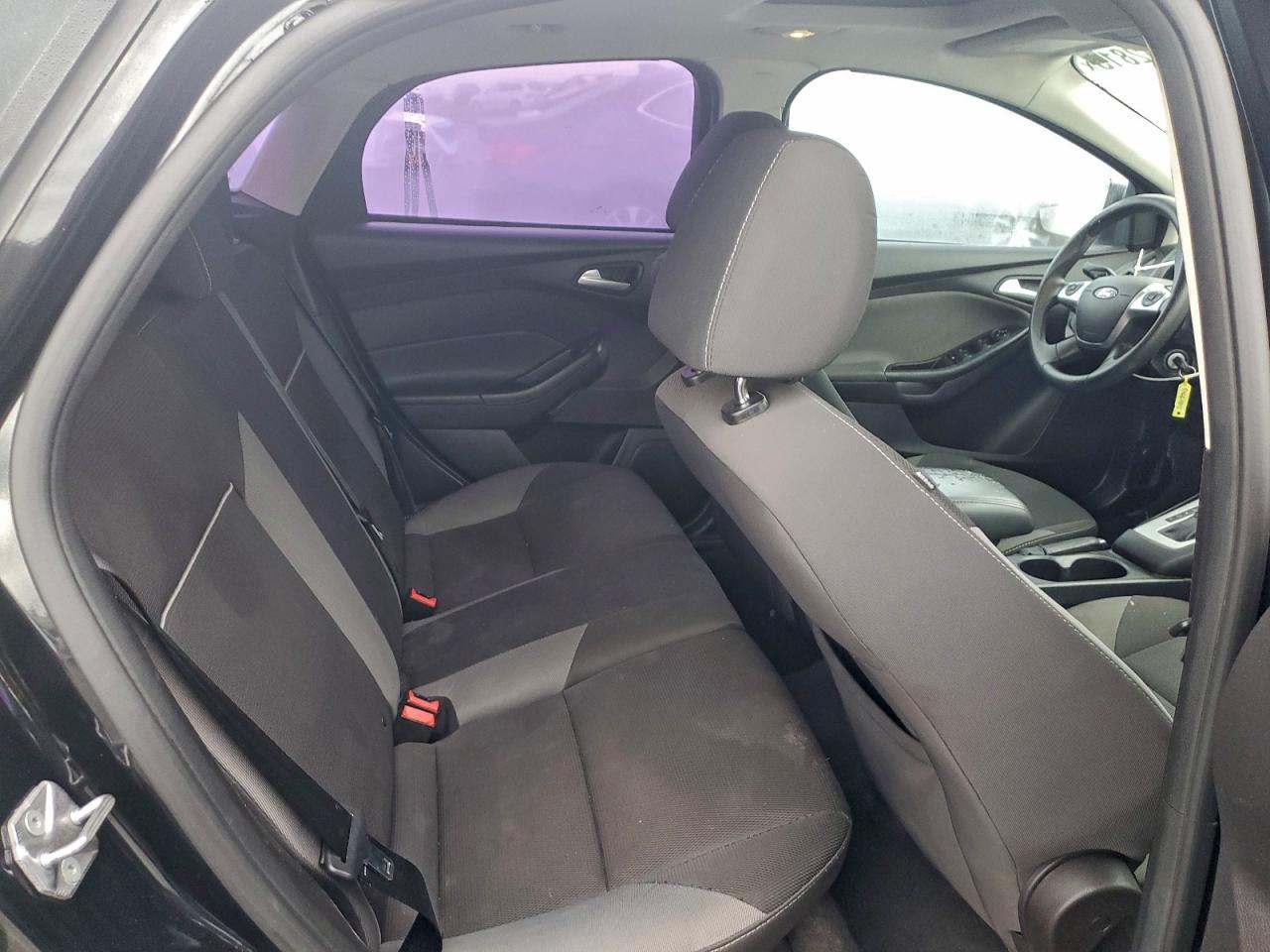 2014 FORD FOCUS SE photo 10