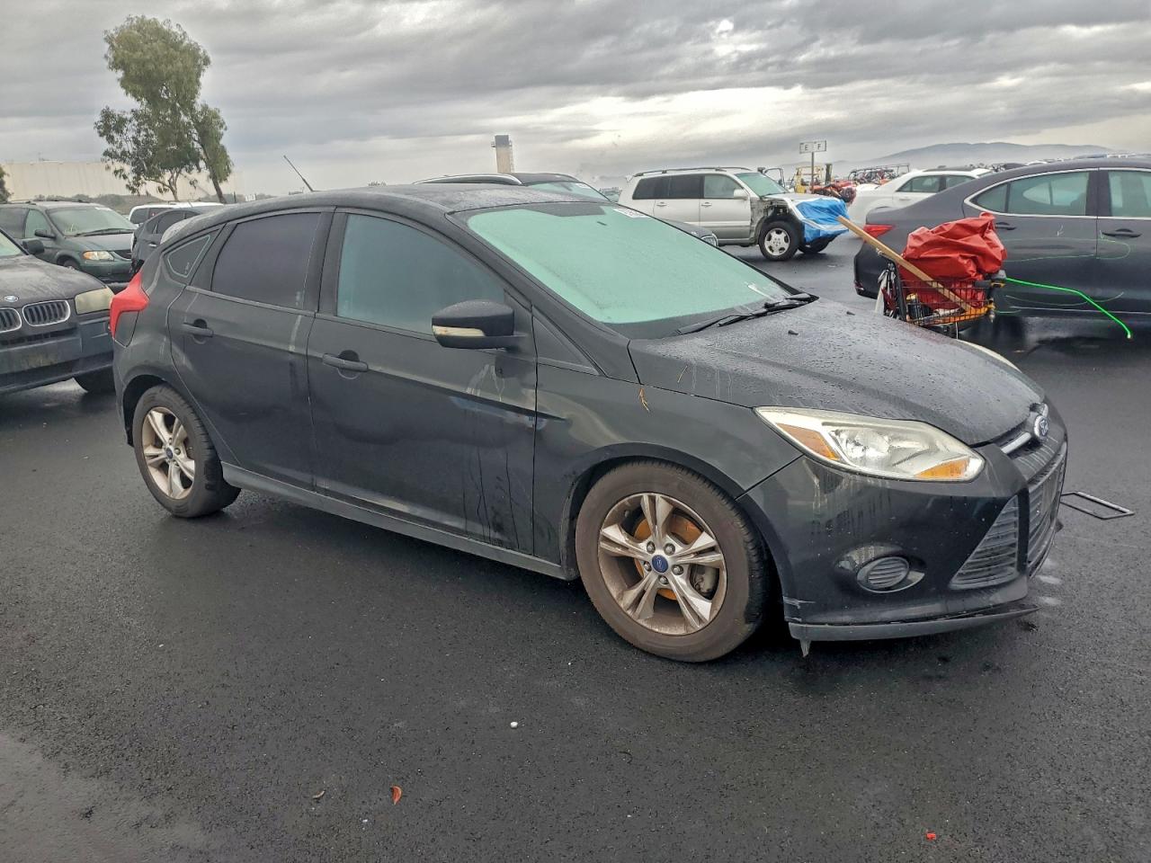 2014 FORD FOCUS SE photo 4