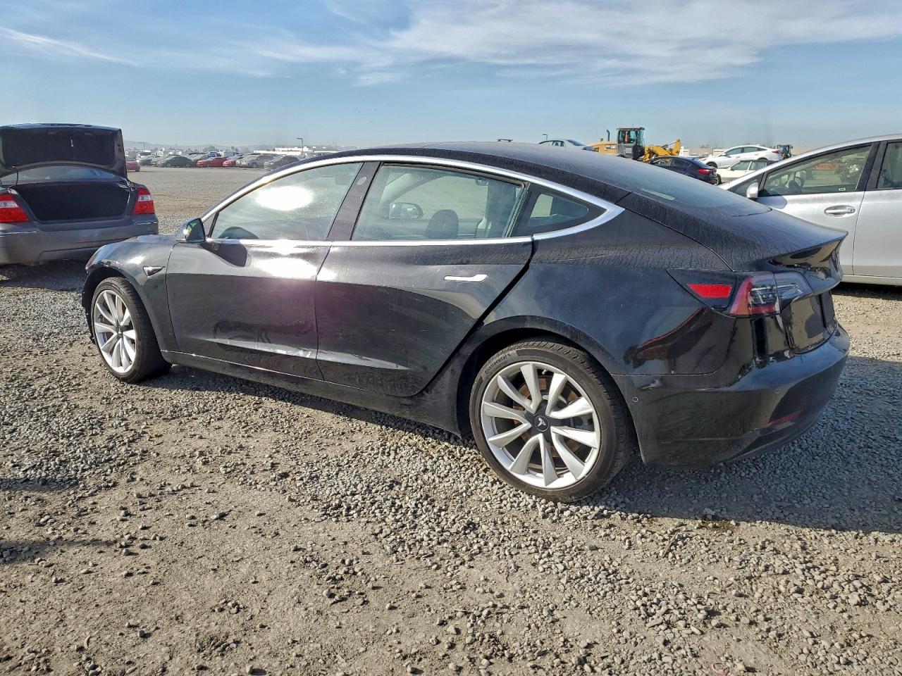 2018 TESLA MODEL 3 photo 2