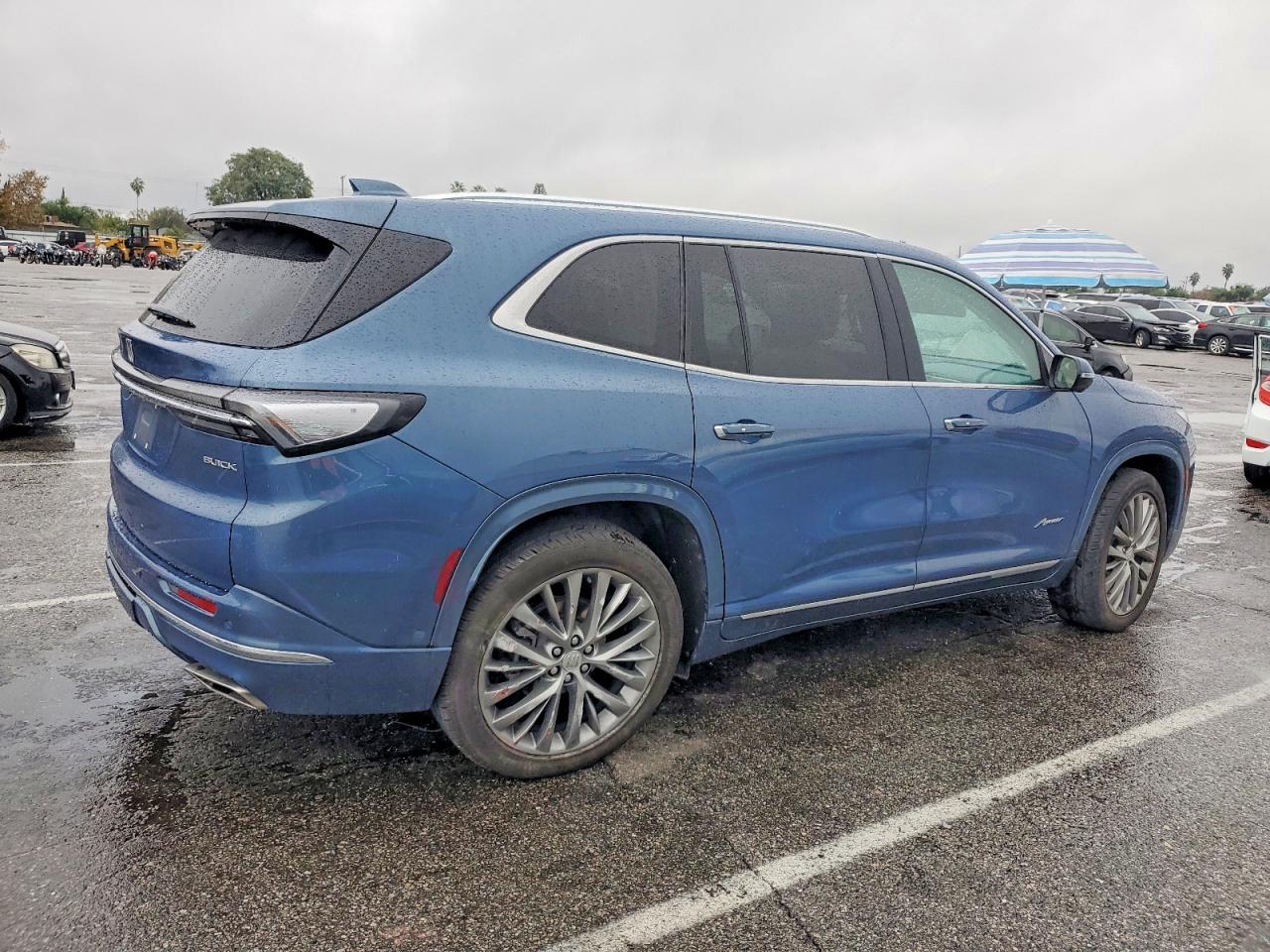 2025 BUICK ENCLAVE AVENIR photo 5