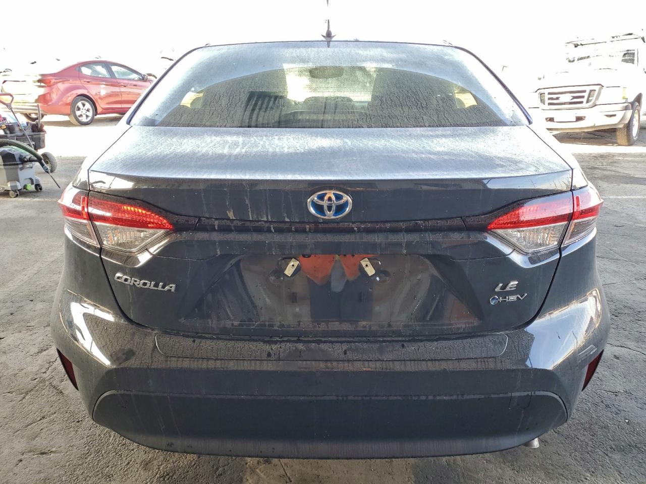 2025 TOYOTA COROLLA LE photo 16