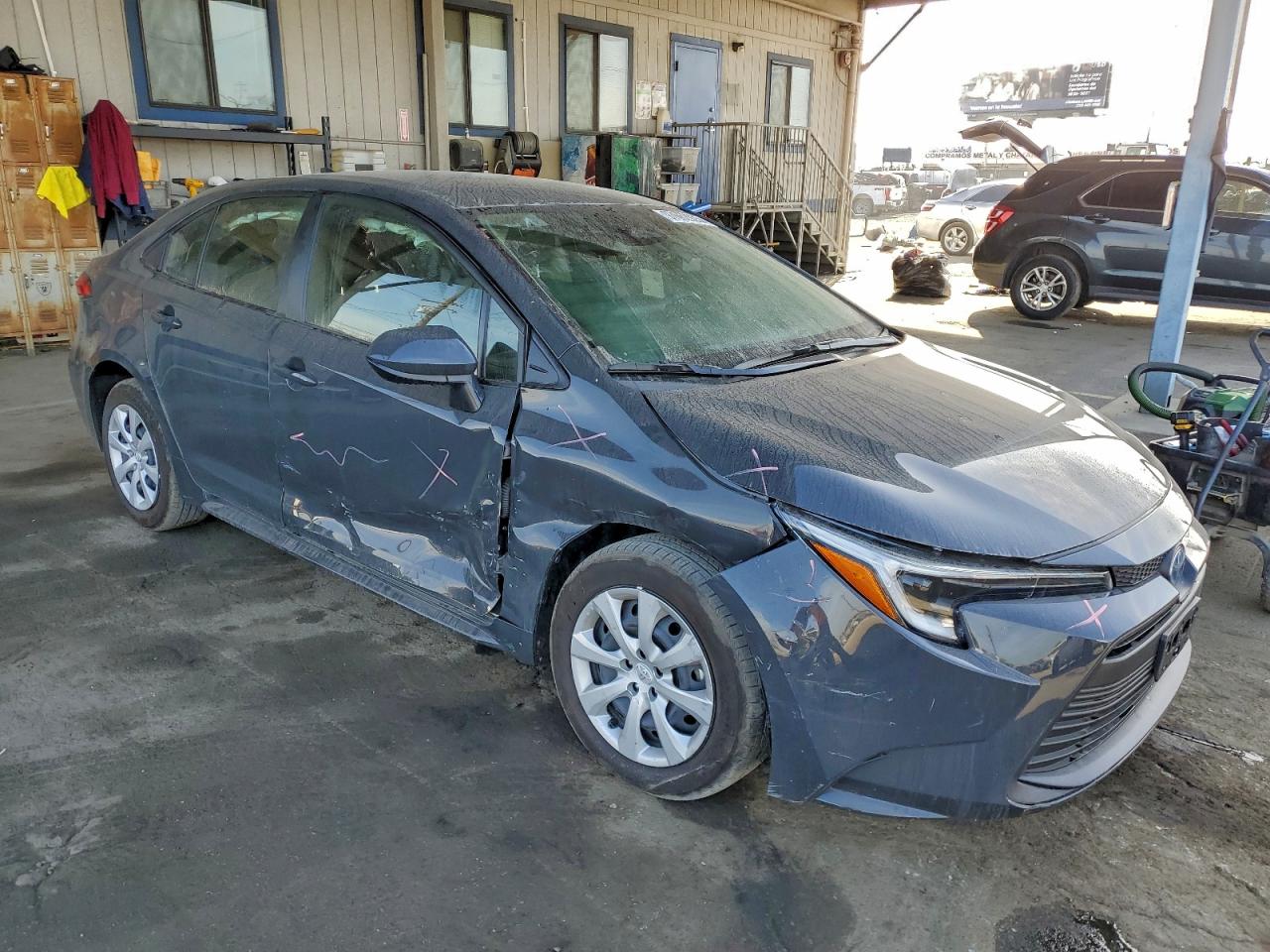 2025 TOYOTA COROLLA LE photo 10