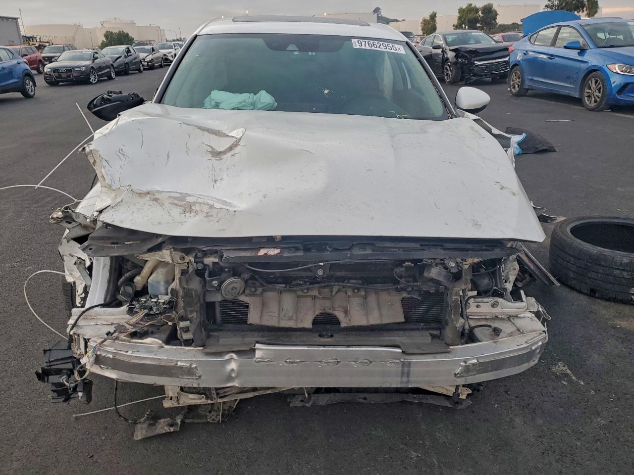 2018 HONDA ACCORD TOURING photo 5