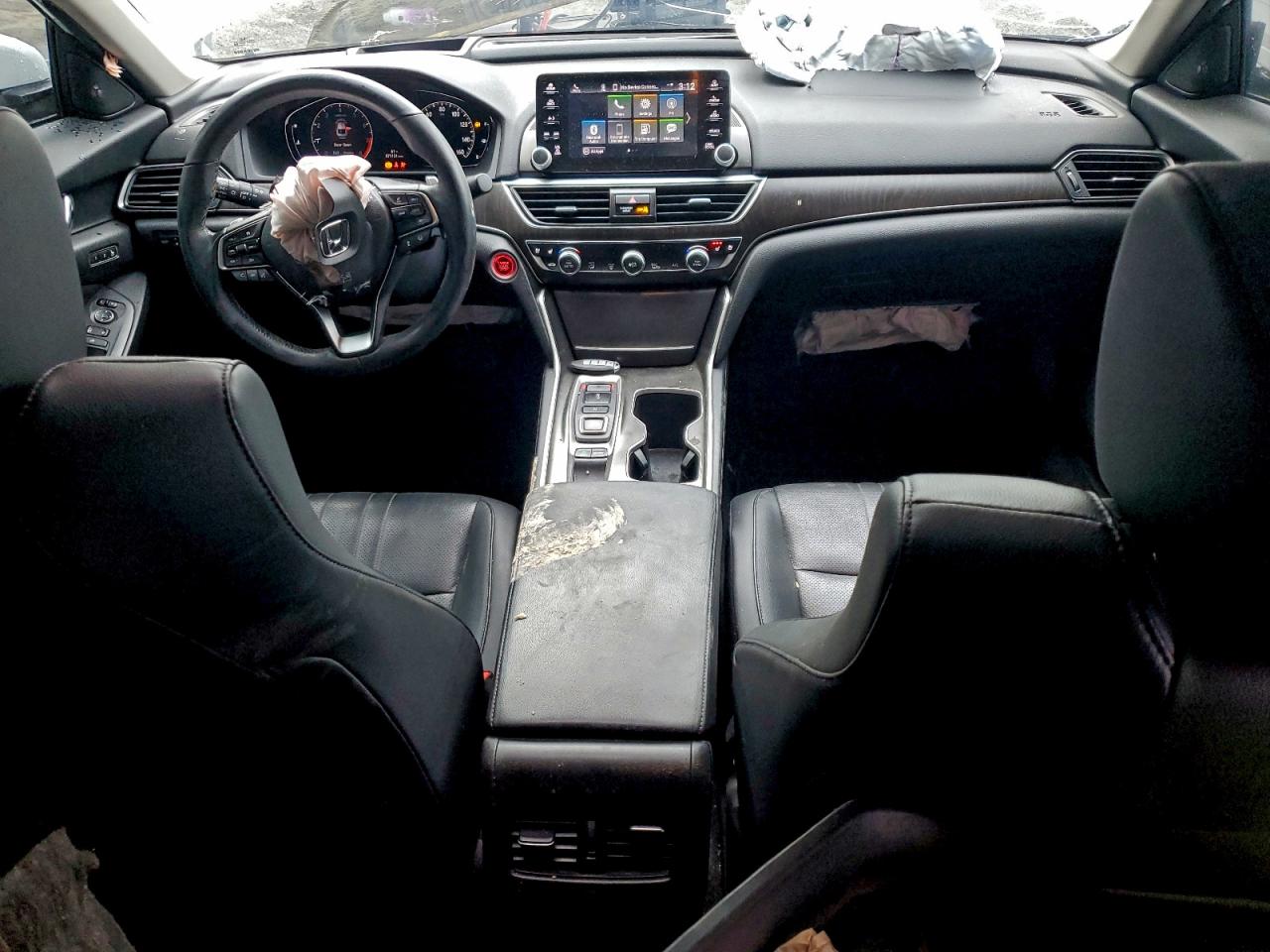 2018 HONDA ACCORD TOURING photo 8