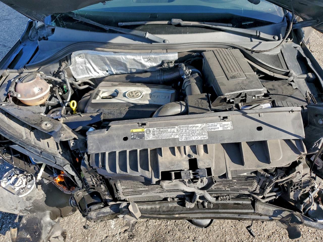 2016 VOLKSWAGEN TIGUAN S photo 12