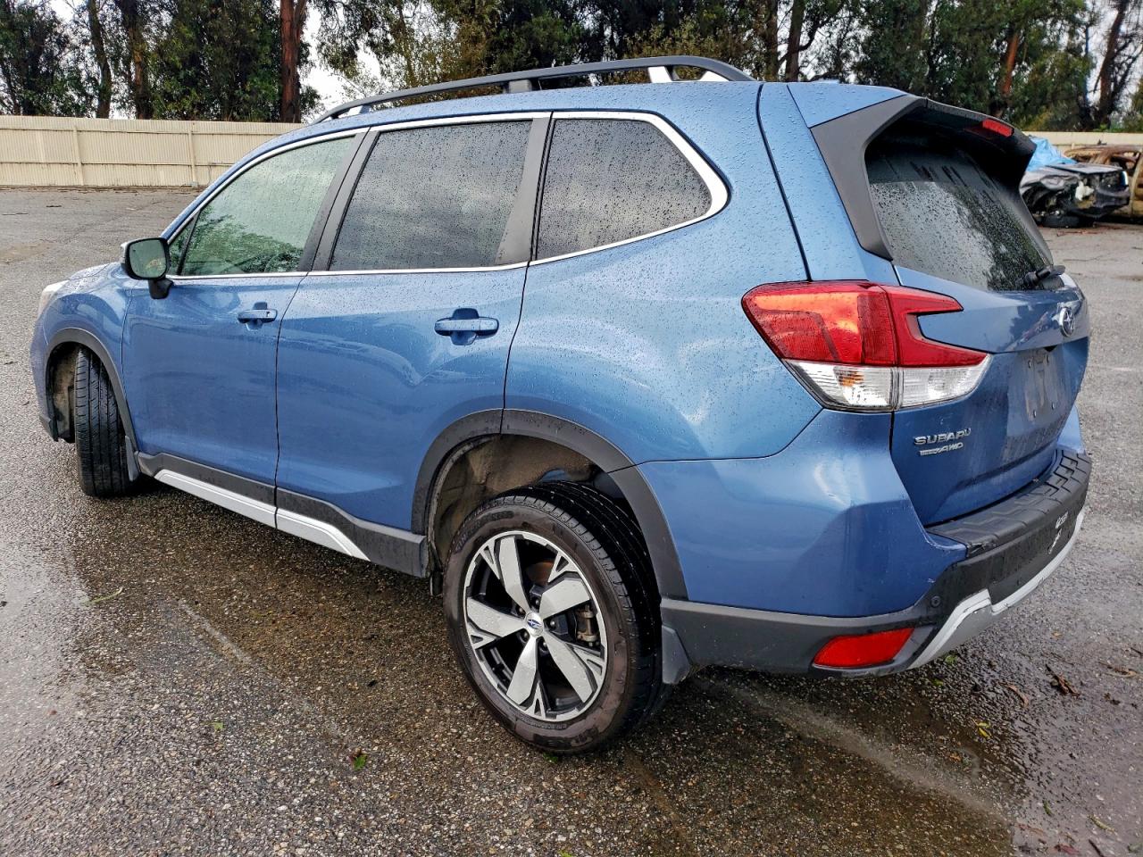 2020 SUBARU FORESTER TOURING photo 2