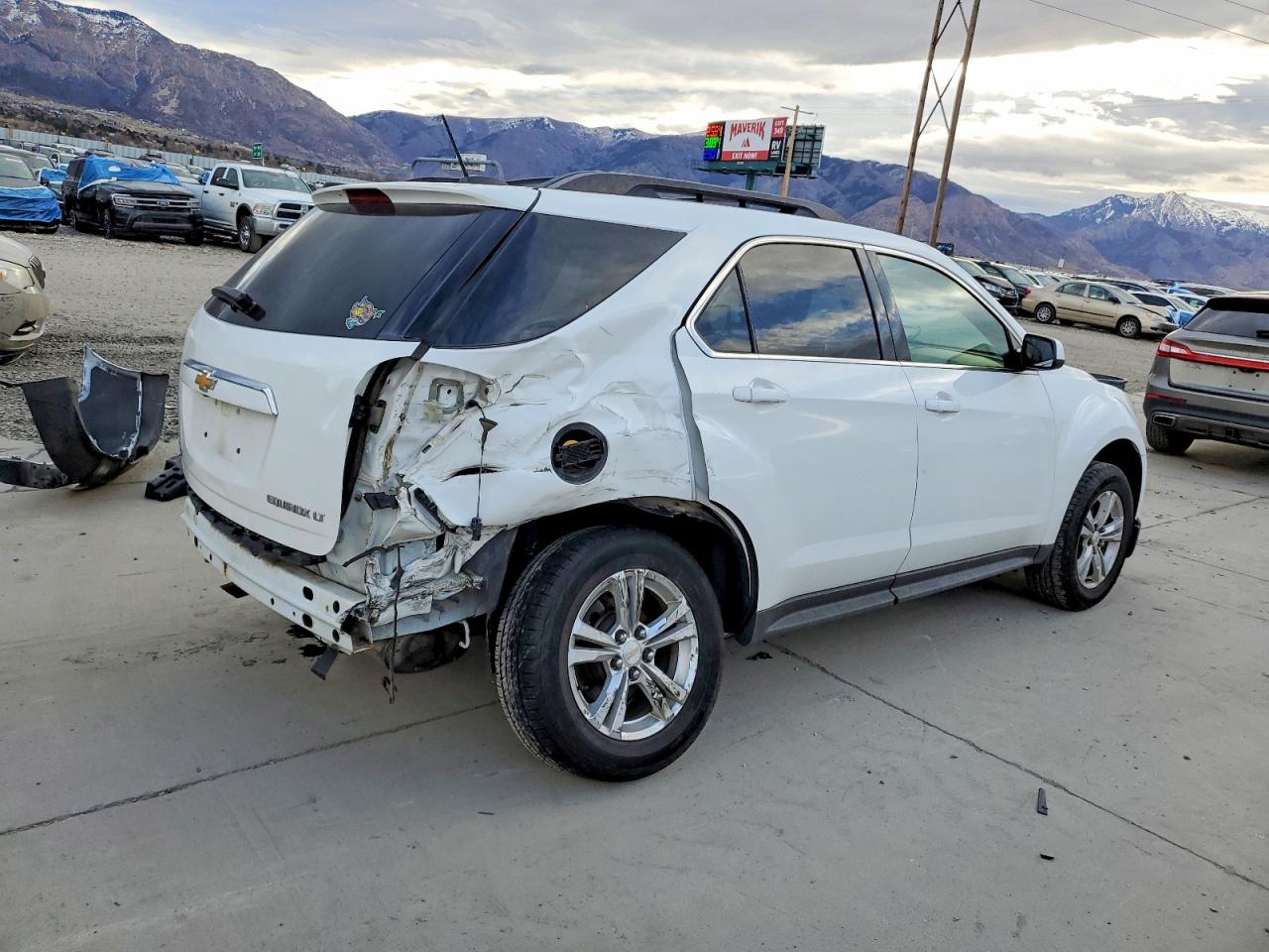 2016 CHEVROLET EQUINOX LT photo 3