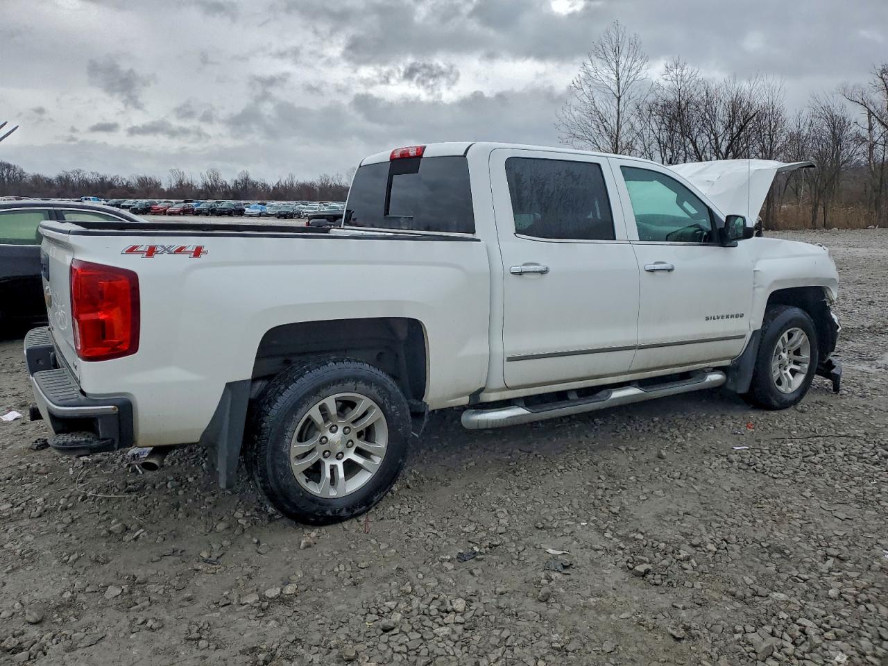 2017 CHEVROLET SILVERADO K1500 LTZ photo 3
