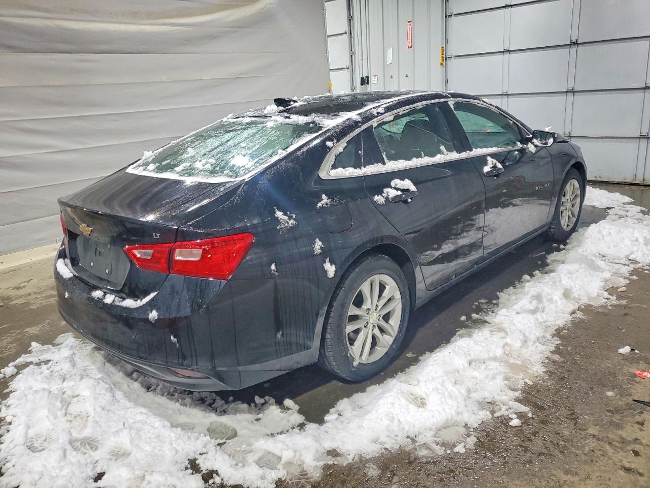 2017 CHEVROLET MALIBU LT photo 3