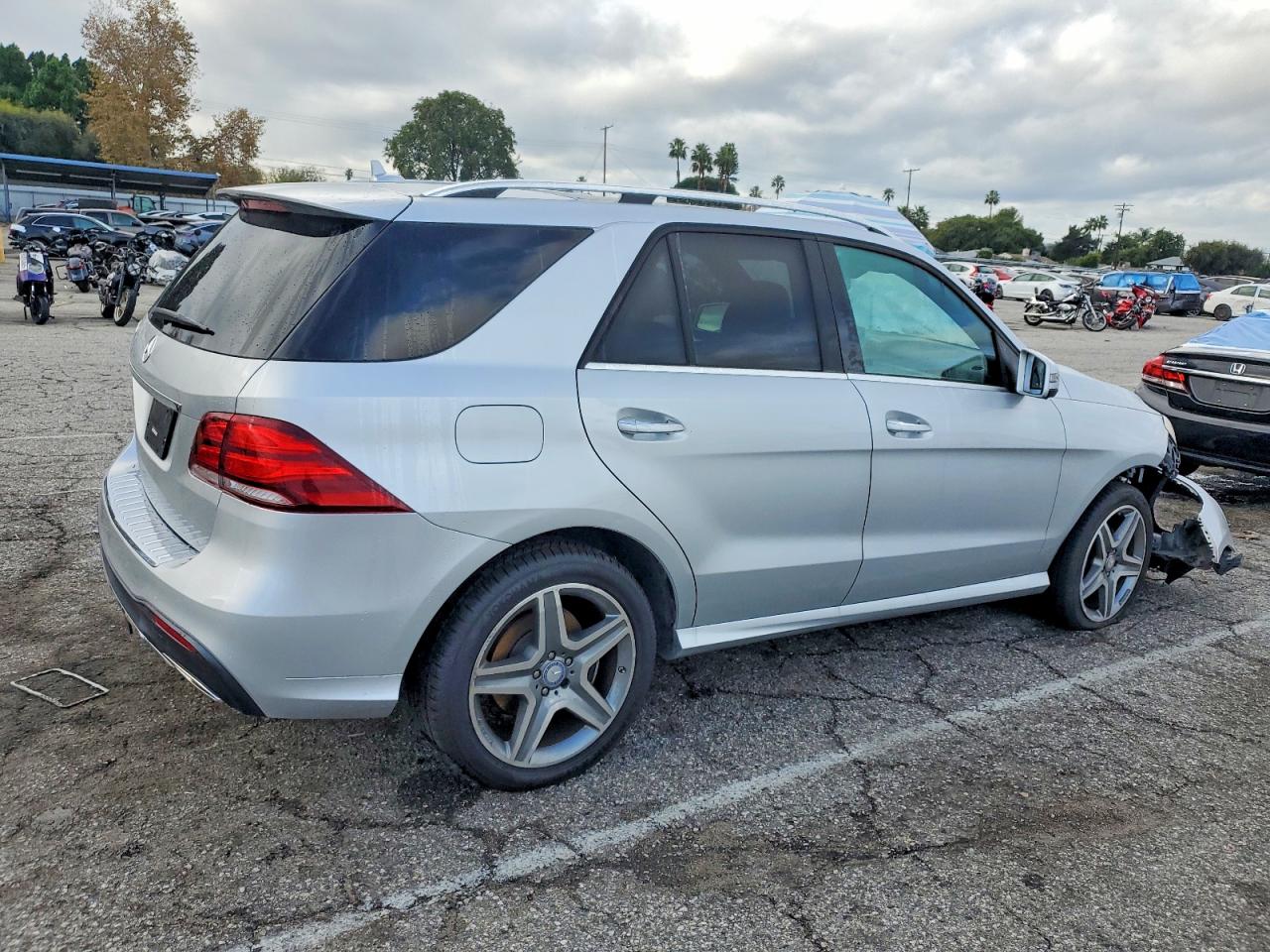 2016 MERCEDES-BENZ GLE 350 photo 3