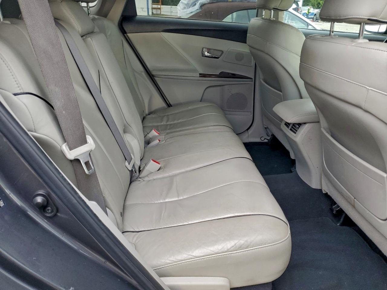 2009 TOYOTA VENZA photo 11