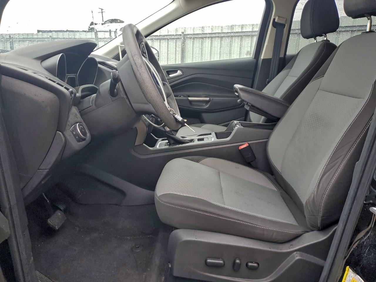 2017 FORD ESCAPE SE photo 7