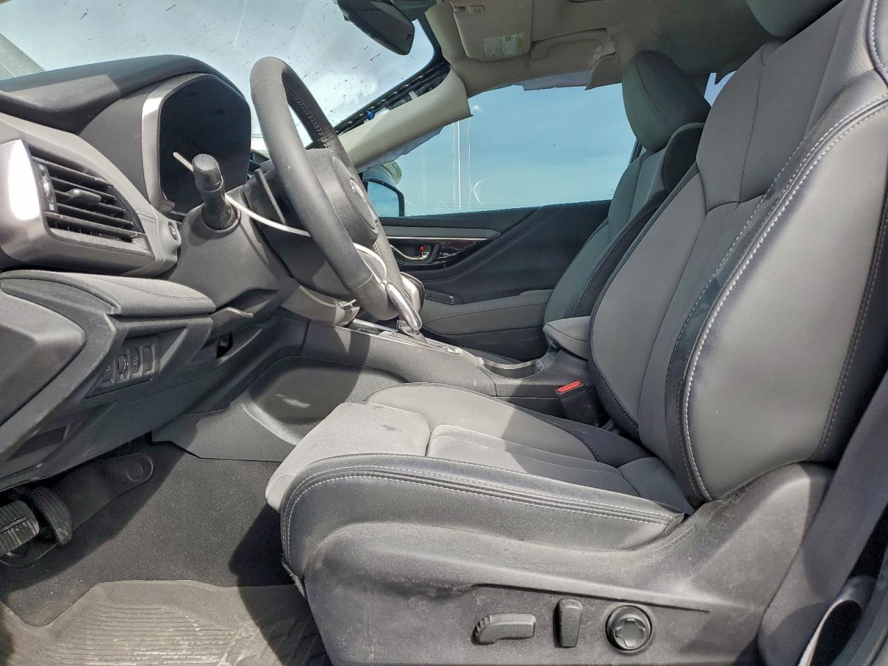 2025 SUBARU OUTBACK LIMITED photo 7