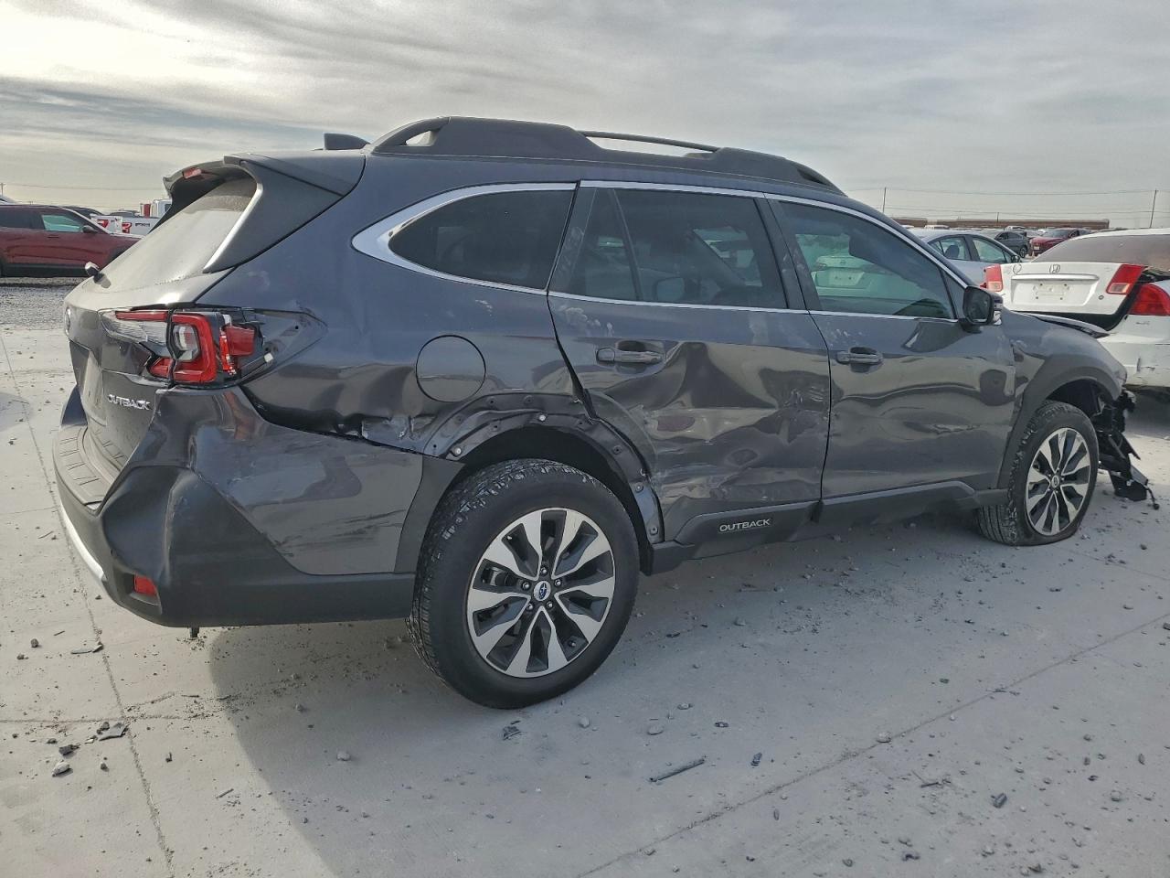 2025 SUBARU OUTBACK LIMITED photo 3