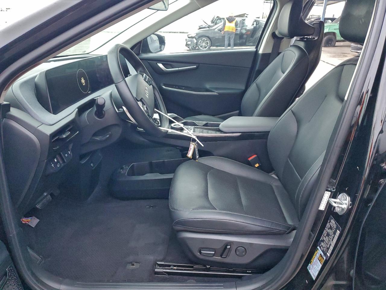 2024 KIA EV6 LIGHT photo 7